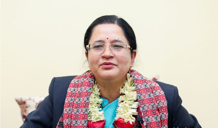 निलम ढुङ्गाना कामु गभर्नर