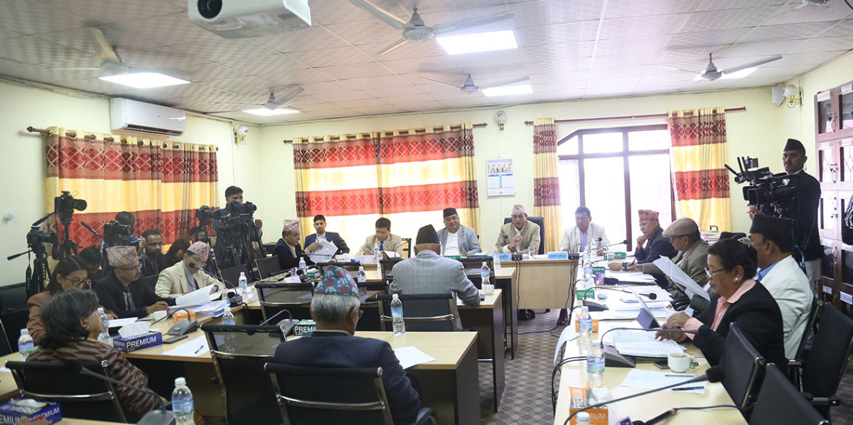 अवकाश उमेर ६० वर्ष पुर्‍याउन प्रस्ताव