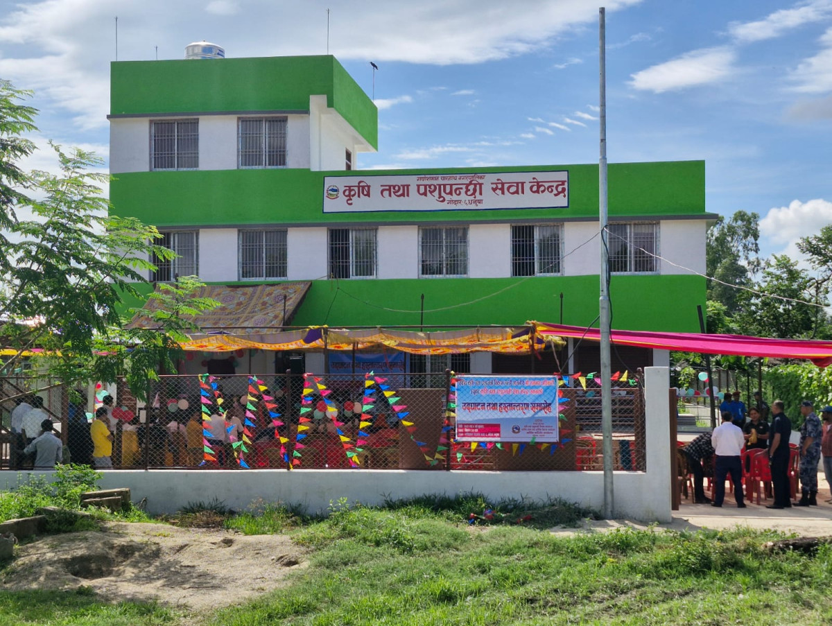 धनुषाको गोदारमा अत्याधुनिक प्रयोगशाला सहितको कृषि तथा सेवाकेन्द्रको निर्माण