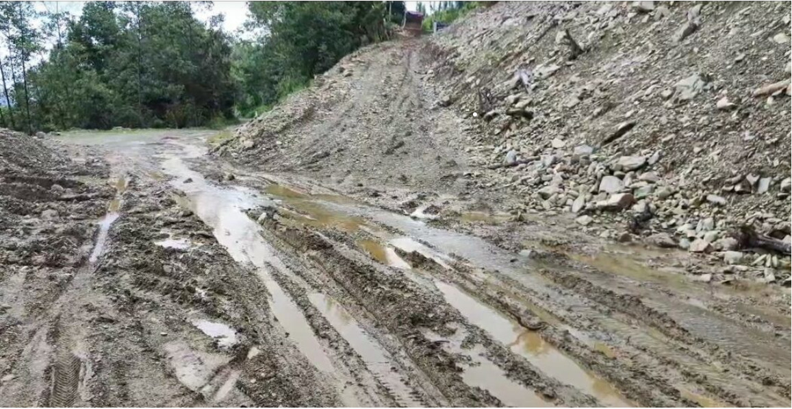 सडक अलपत्र पार्ने १७ ठेक्का तोड्ने प्रक्रिया सुरु
