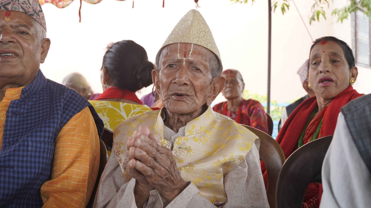 १०१ वर्षीय बालानन्द खतिवडा, १२ छोराछोरीका पिता !